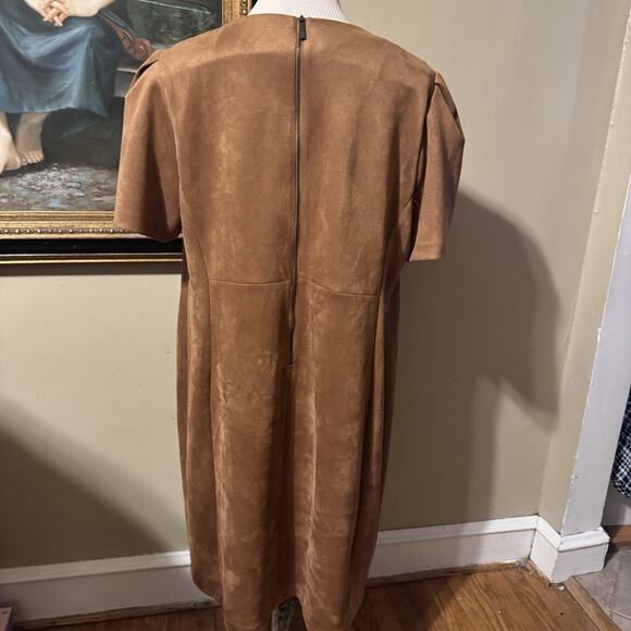 Calvin Klein Plus Size Woman’s Short Sleeve Faux Brown Suede Sheath Dress 22W - Picture 2 of 10
